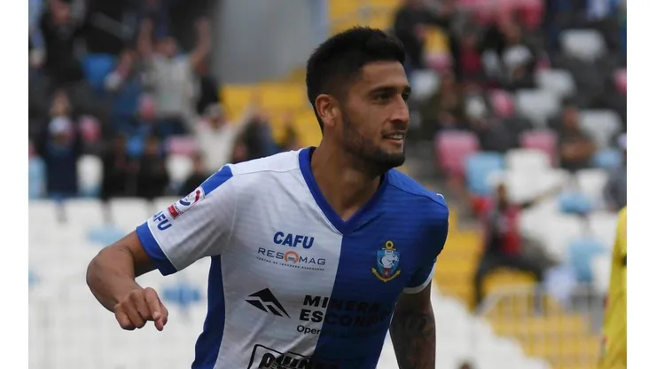 El ex delantero azul aprobó una posible llegada del argentino
