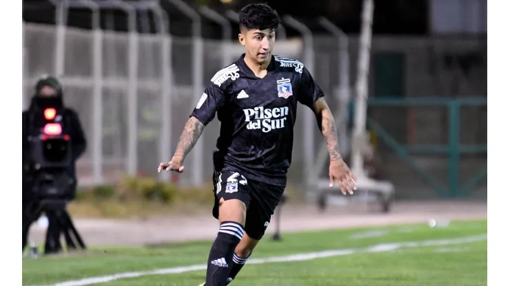 Colo Colo no considera la vuelta de Soto y desmiente su regreso.