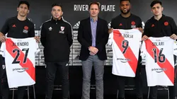 Marcelo Gallardo junto a Pablo Solari y sus otros refuerzos.