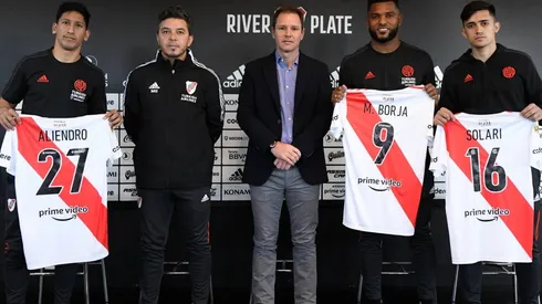 Marcelo Gallardo junto a Pablo Solari y sus otros refuerzos.