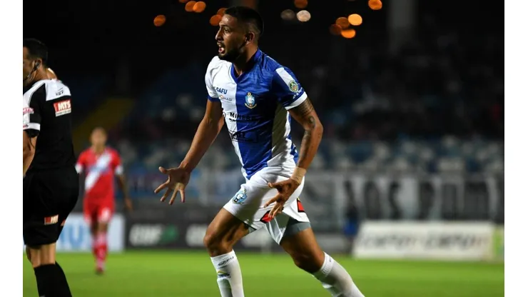 Tobías Figueroa es opción para reforzar el ataque de la U