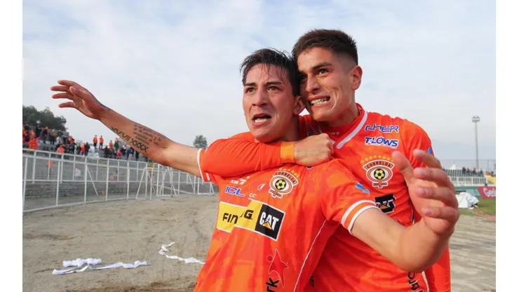 Cobreloa es el escolta de Magallanes en la Primera B.