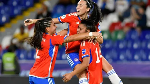 Video: Sáez aprovecha error defensivo para adelantar a Chile.