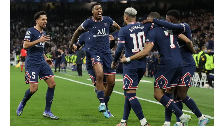 Neymar, Mbappé y Messi serán los delanteros del PSG