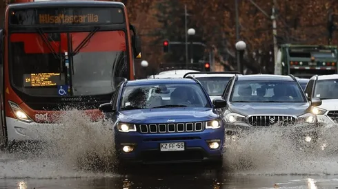 ¿A qué hora llueve hoy en Santiago?