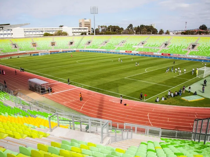 La U pide el Elías Figueroa de Valparaíso para recibr a Ñublense y Colo Colo