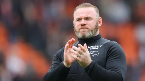 Wayne Rooney va por una nueva experiencia como DT.