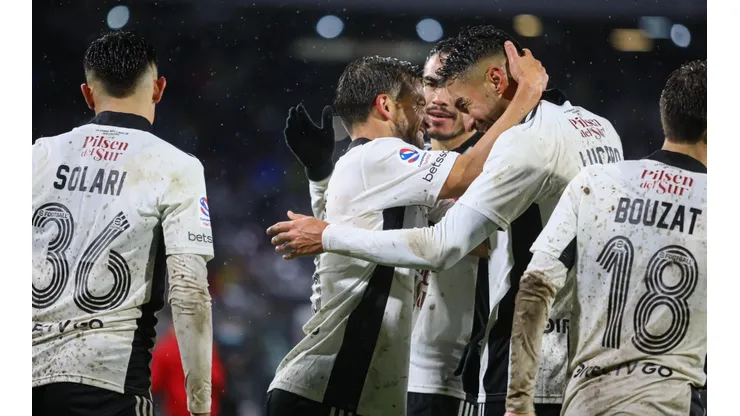 Colo Colo goleó a Deportes La Serena.