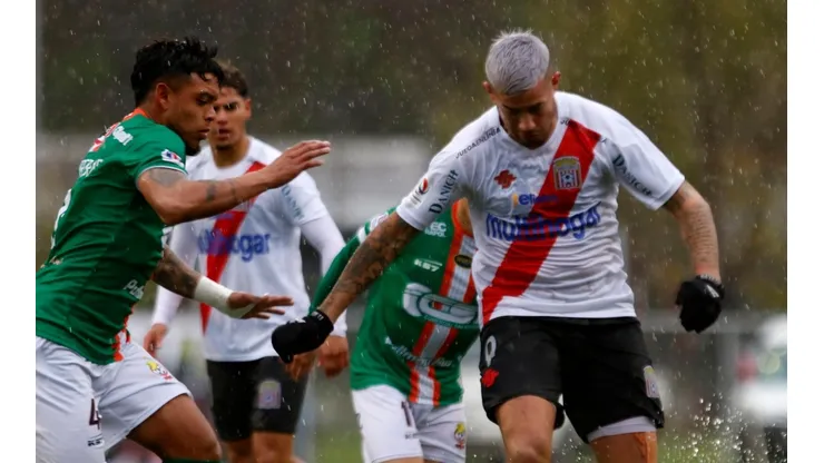 Curicó se impuso en un compromiso importante para seguir en la lucha por el título