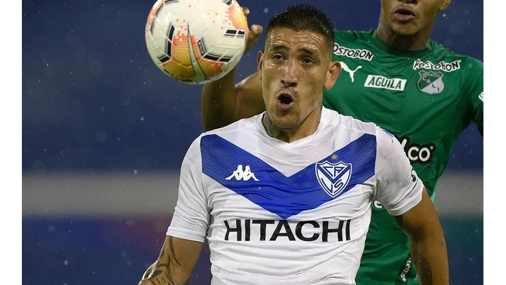 Ricardo Centurión busca club.