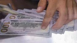 El dólar es muy importante para los transacciones internacionales.