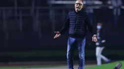 Holan se inspira en la Fórmula 1 con la eliminación de la UC.