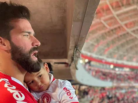 Crack del Liverpool fue espectador de lujo en la debacle de Colo Colo