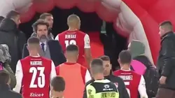 Benegas se increpó con los hinchas del Rojo en la dura derrota en la Superliga.