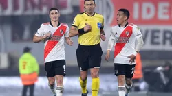 Vélez da la sorpresa y elimina a River de Díaz con polémico arbitraje de Tobar.