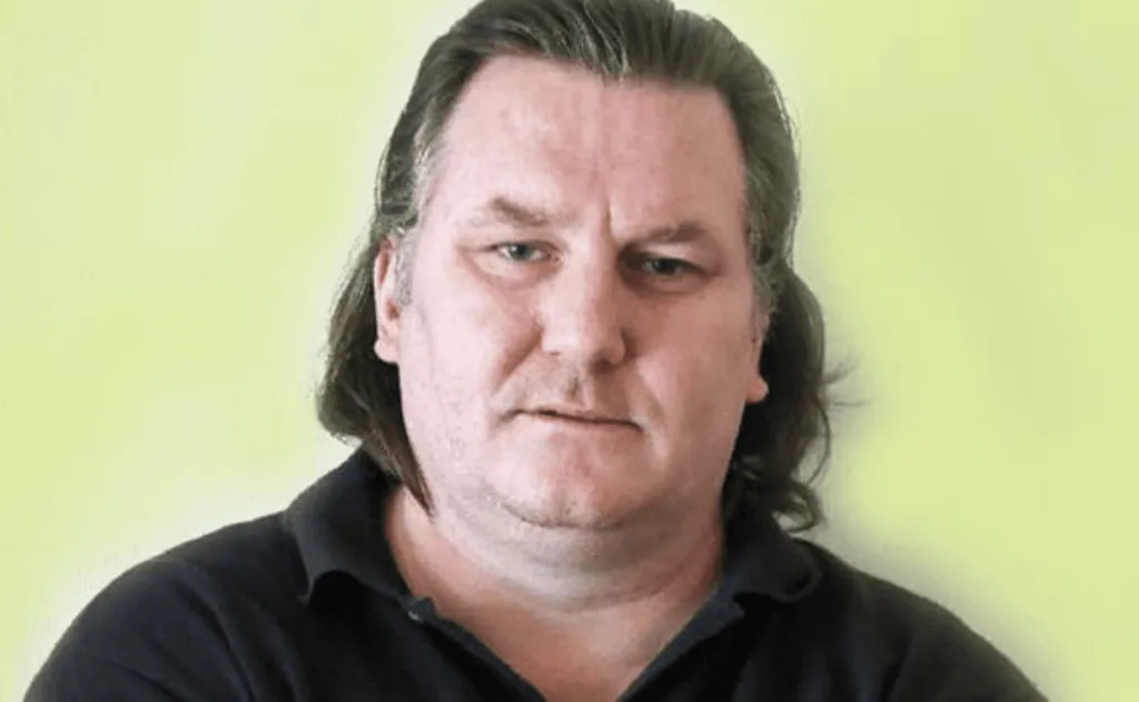 Luka Tudor enfurecido con Óscar Ruggeri por Carlos Palacios