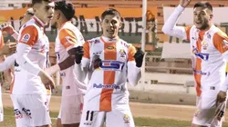 Cobresal derrota a Antofagasta y se acerca a Colo Colo en la cima.