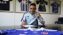 Nery Domínguez oficializado como nuevo refuerzo Azul