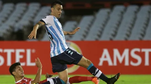 Domínguez ya está en Chile, se hará los chequeos y se sumará a la U.