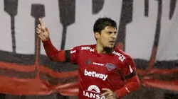 El delantero confesó el motivo de su ida de Colo Colo