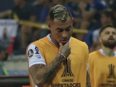 "No vas al Mundial": Hinchas ecuatorianos molestan a Vargas en Copa Libertadores