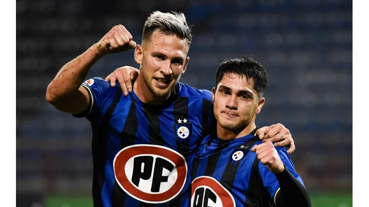 Huachipato no tiene piedad con Puerto Montt y golea para avanzar de fase.