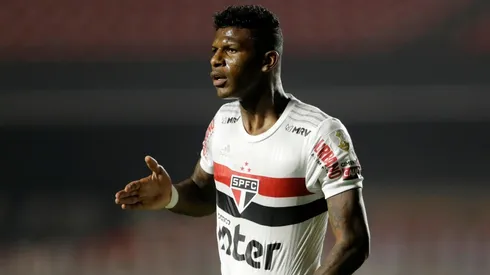 El defensor central sufrió una grave lesión este martes ante Palmeiras