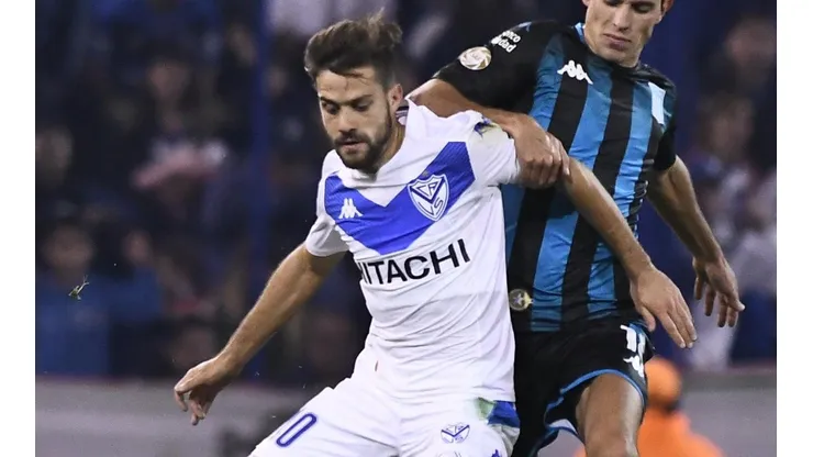 Agustín Bouzat juega desde el 2018 en Vélez Sarsfield.