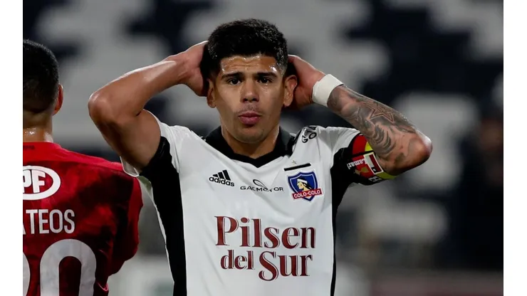 Esteban Pavez llega disminuido al partido con Temuco.