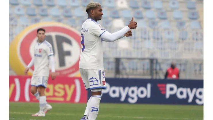 PF de la U asegura que Junior Fernandes corre más que Benzema.