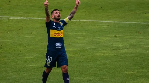 Cuevas se despide rápidamente de la segunda rueda con grave lesión.