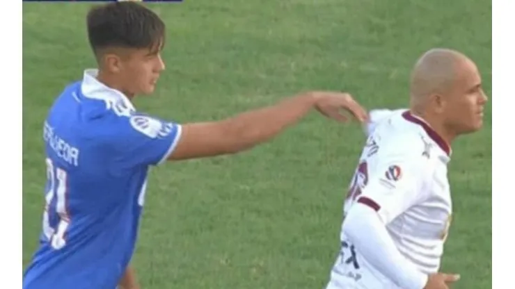 Tapia se ha ido ganando el cariño de los hinchas de la U
