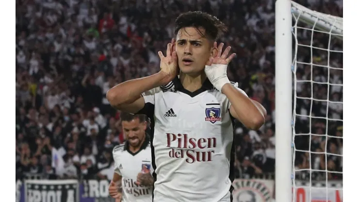 El Pibe le dio un "tapabocas" a los que siguen hablando mal de él.