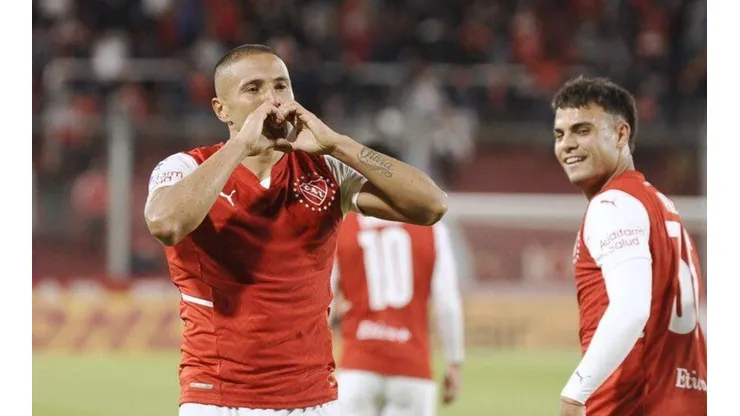 Leandro Benegas sigue inflando redes en Argentina.