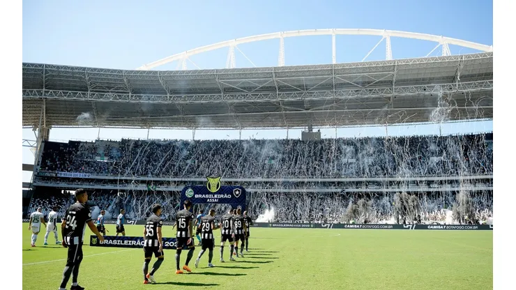 Botafogo recibe a un encendido Sao Paulo.