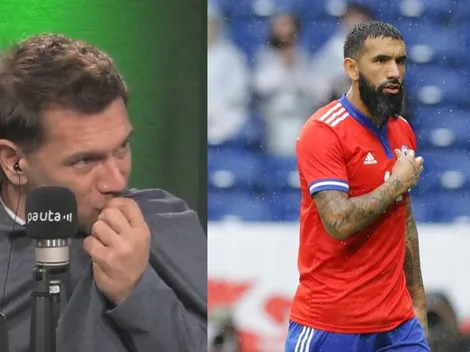 Villanueva le pide a Fernández que baje las revoluciones tras besar el escudo en el gol