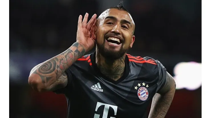 Vidal estuvo pendiente del repechaje entre Perú y Australia.