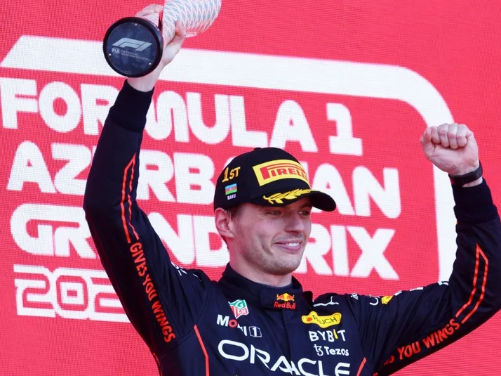 Verstappen gana el GP de Azerbaiyán en un día negro para Ferrari