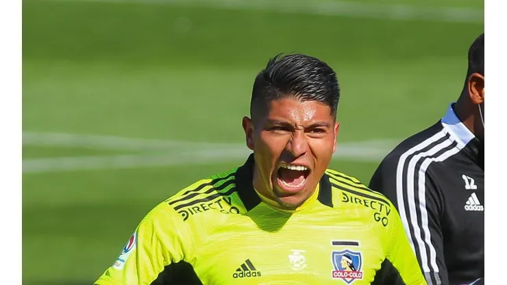 El portero se encuentra en Argentina junto al plantel colocolino