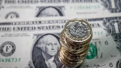 ¿Cuál es el precio de hoy del dólar y su cambio a peso chileno?