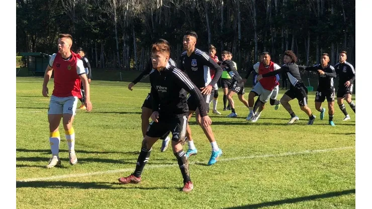 Colo Colo aprovecha su intertemporada para jugar contra clubes argentinos.