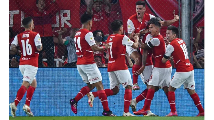 Independiente y Talleres jugarán este viernes