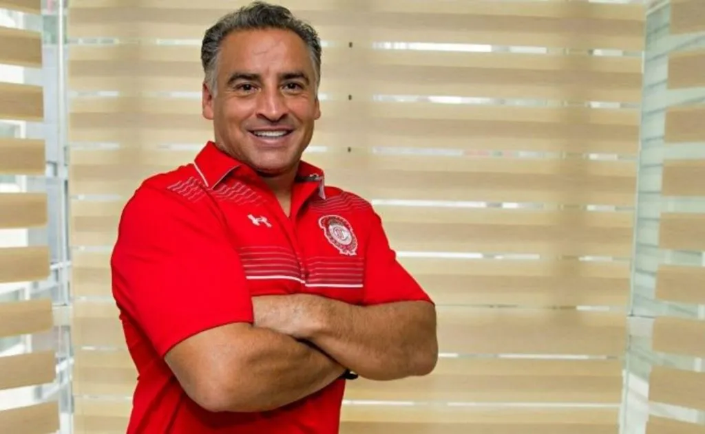 Fabián Estay recordó una conversación con el presidente de León por Brayan Cortés.