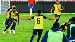 La prensa ecuatoriana festina con el fallo de la FIFA
