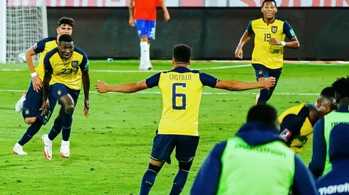 La prensa ecuatoriana festina con el fallo de la FIFA