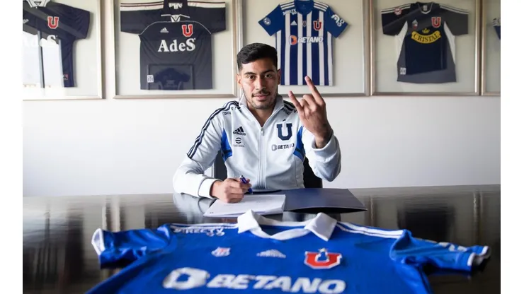 Universidad de Chile le da la bienvenida a Emmanuel Ojeda con particular mensaje.
