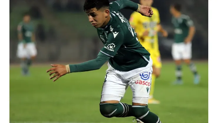 Santiago Wanderers vive un delicada situación futbolística
