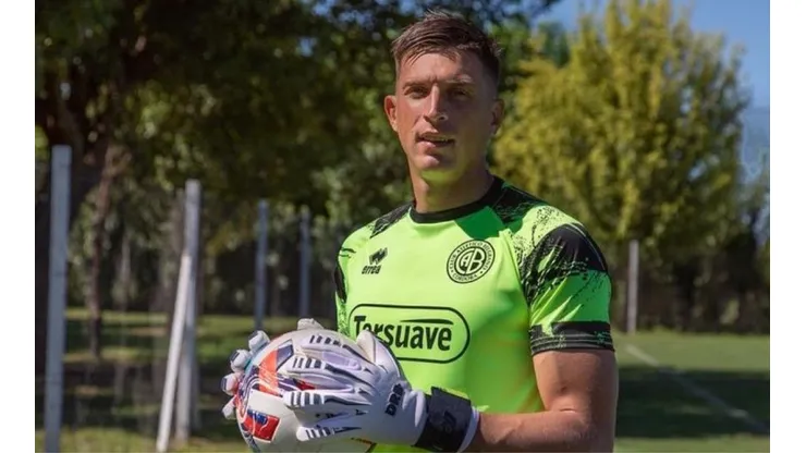 Nahuel Losada es el nuevo nombre que sondea Colo Colo para su portería