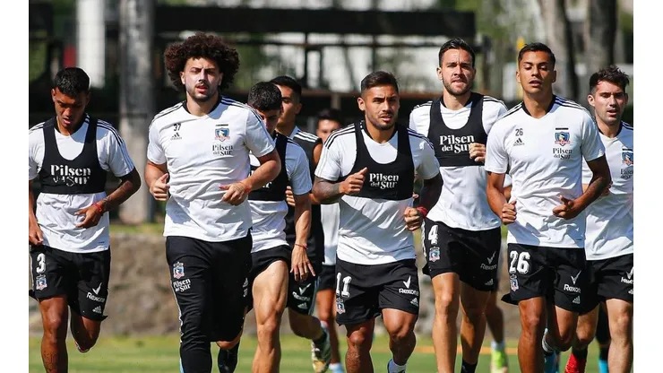 Colo Colo viaja este lunes rumbo a Argentina.