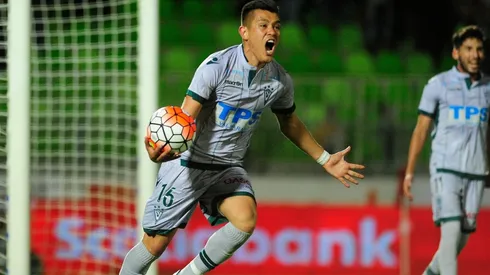 Carlos Muñoz tendría todo acordado para volver a Wanderers